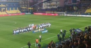 Για την 1η Αγωνιστική της Stoiximan SL1 Play Outs έγιναν γνωστές οι αρχικές ενδεκάδες του παιχνιδιού Παναιτωλικός - Ατρόμητος Αθηνών.