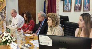 Στο Αγρίνιο το απόγευμα της Κυριακής, 26 Απριλίου 2026 με μεγάλη συμμετοχή πραγματοποιήθηκε Ημερίδα για την εφηβική παραβατικότητα και την ψυχική υγεία.