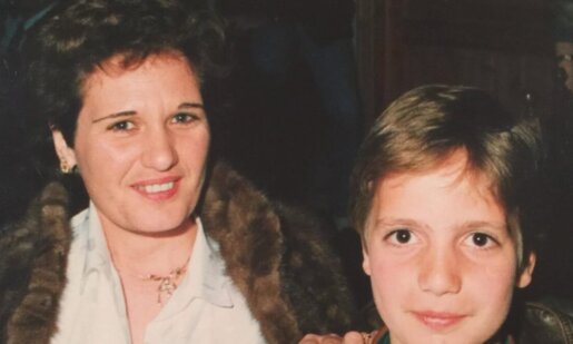 Στο Σπάρτο Αμφιλοχίας ο Σπύρος Σιώλος περνά δύσκολες ώρες - Η σπαρακτική ανάρτηση του τραγουδιστή για την απώλεια της μητέρας του, Αντριάννας Σιώλου - Γιαννέλου.