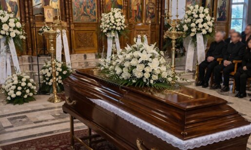 Ο Κωνσταντίνος Σύρρος του Αντώνιου άφησε την τελευταία του πνοή και στη Νέα Αβόρανη Αγρινίου το πρωί της Μεγάλης Δευτέρας είπαν το τελευταίο «αντίο» στον 69χρονο.