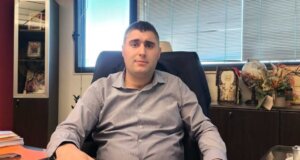 Ο Θανάσης Βαλλής, νέος Πρόεδρος του Κ.Τ.Ε.Λ. Αιτωλοακαρνανίας, αναφέρθηκε στην επιλογή που κάνουν ετεροδημότες και μη να έρθουν για Πάσχα με το Κ.Τ.Ε.Λ. παρά την αύξηση...