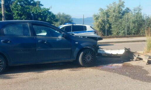 Τι πιο σύνηθες να συμβεί στο Αγρίνιο; Άλλη μια πρωινή σύγκρουση δύο οχημάτων στις Εργατικές Κατοικίες Αγίας Βαρβάρας είναι γεγονός!