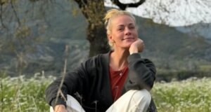 Η Ζέτα Μακρυπούλια επέστρεψε στα πάτρια εδάφη κι όπως δήλωσε σε ανάρτηση στα Social Media «το Πάσχα για μένα σημαίνει Ποταμούλα Αγρινίου και οικογένεια».