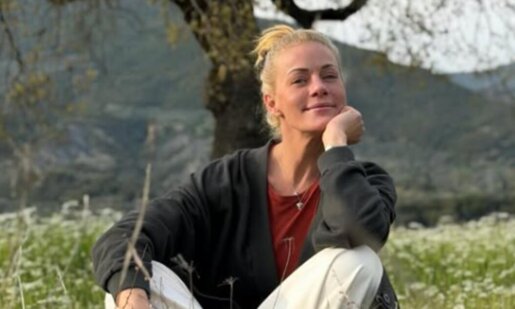 Η Ζέτα Μακρυπούλια επέστρεψε στα πάτρια εδάφη κι όπως δήλωσε σε ανάρτηση στα Social Media «το Πάσχα για μένα σημαίνει Ποταμούλα Αγρινίου και οικογένεια».