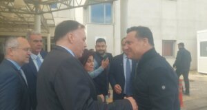 Ο Υπουργός Υγείας Άδωνις Γεωργιάδης στο πλαίσιο της επίσκεψής του στο Αγρίνιο δήλωσε πως αναμένεται άμεσα η τροπολογία για το «σπάσιμο» των Νοσοκομείων του Νομού.