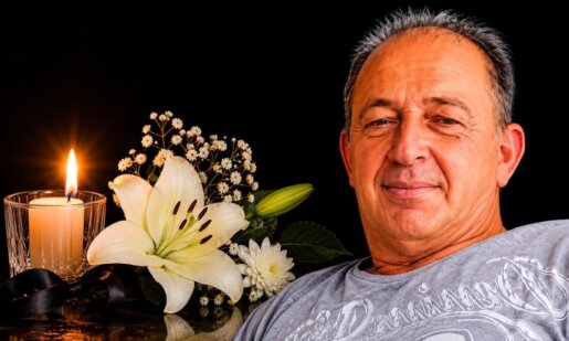 Ο Αριστοτέλης (Άρης) Ζήσης του Κωνσταντίνου άφησε την τελευταία του πνοή και η Καψοράχη Μακρυνείας πενθεί για τον χαμό του 52χρονου.
