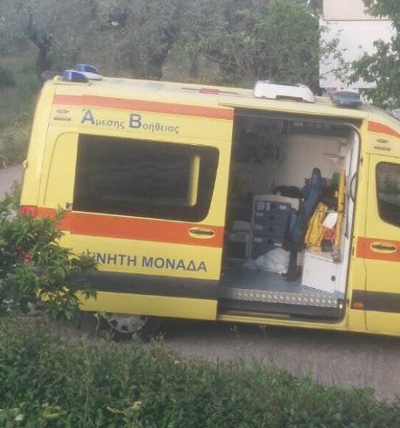 Στο Μεσολόγγι και συγκεκριμένα την Ε.Ο. Νεοχωρίου - Λούρου το πρωί της 7ης Μαΐου ένας μεσήλικας εντοπίστηκε νεκρός από συγγενικό του πρόσωπο και εξετάζονται όλα τα ενδεχόμενα.