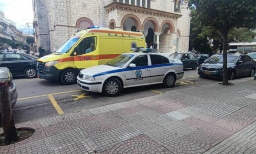 Στη Μητρόπολη Αγρινίου το απόγευμα της Πέμπτης, 14 Μαΐου 2026 κατά τις απογευματινές ώρες ένας άνδρας κινητοποίησε Αστυνομία και ασθενοφόρο του Ε.Κ.Α.Β.