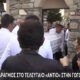 Η Γωγώ Μαστροκώστα αναπαύεται πια στη Γη της Αιτωλοακαρνανίας - Η στιγμή που η σορός της έφτασε στο ξωκλήσι του Αγίου Γεωργίου Ευηνοχωρίου.