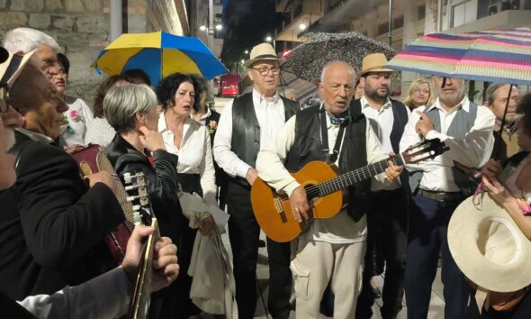Βράδυ Παρασκευής στο Αγρίνιο και οι Κανταδόροι του «Ορφέα» τίμησαν τη μνήμη του Ηλία Κωτσαρέλη, παραμονή του Πολιούχου της πόλης μας του Αγίου Χριστοφόρου.