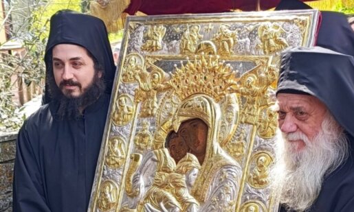 Η Ιερά Μητρόπολη Αιτωλίας και Ακαρνανίας ανακοίνωσε πως έως τα ξημερώματα της 9ης Μαΐου θα παραμείνει για προσκύνηση η Εικόνα του «Άξιον Εστί».