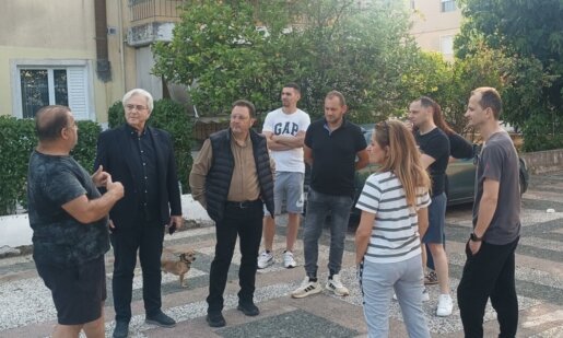 Ο Δημήτρης Τραπεζιώτης γνωστοποίησε το γεγονός πως η Δημοτική Παράταξη «Αγρίνιο - Ανοιχτό & Πράσινο» βρέθηκε στις γειτονιές του Αγρινίου.