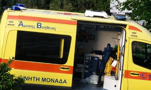 Άλλο ένα τροχαίο σημειώθηκε την Παρασκευή, 29 Μαΐου 2026 στην Αγία Βαρβάρα Αγρινίου με αποτέλεσμα ο ηλικιωμένος να βρίσκεται στο Νοσοκομείο με πολλαπλά τραύματα.