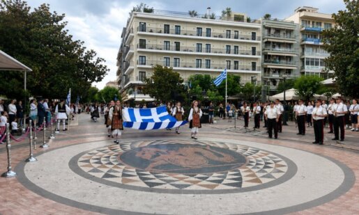 Με αφορμή την 205 Επέτειος από την Απελευθέρωση του Αγρινίου το απόγευμα της 10ης Ιουνίου με συγκίνηση και υπερηφάνεια πραγματοποιήθηκε η Παρέλαση για την 11η Ιουνίου.