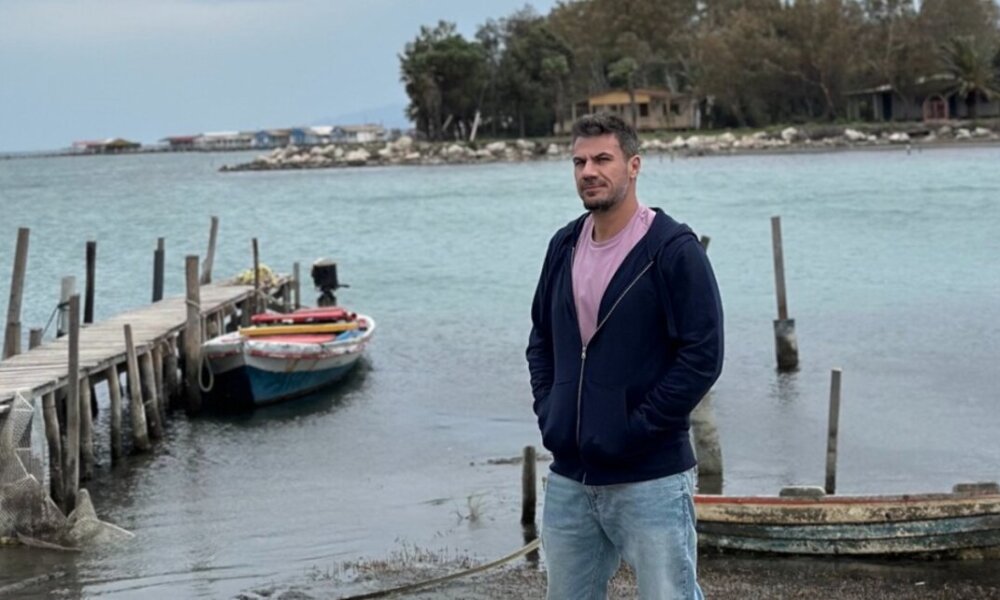 O Alpha TV μας γνωστοποίησε πως την Κυριακή, 14 Ιουνίου 2026 στις 20:00 ο Άκης Πετρετζίκης με το «Akis’ Food Tour» θα βρίσκεται στην Ιερή Πόλη του Μεσολογγίου και το Αιτωλικό.