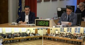 Στο Αγρίνιο η διπλή Συνεδρίαση του Δημοτικού Συμβουλίου βρίσκεται σε εξέλιξη και μπορείτε να δείτε live μέσα από το AgrinioTimes.gr όλα όσα διαδραματίζονται...