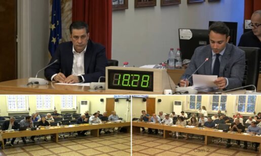 Στο Αγρίνιο η διπλή Συνεδρίαση του Δημοτικού Συμβουλίου βρίσκεται σε εξέλιξη και μπορείτε να δείτε live μέσα από το AgrinioTimes.gr όλα όσα διαδραματίζονται...