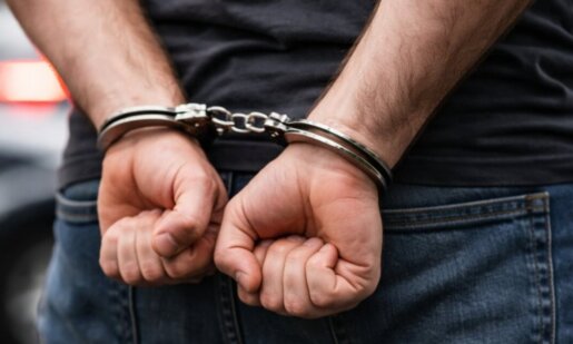 Η ΕΛ.ΑΣ. γνωστοποίησε πως τη Δευτέρα (22/06) εξαρθρώθηκε εγκληματική ομάδα που διακινούσε ναρκωτικά στο Αγρίνιο, σημειώθηκαν και τέσσερις συλλήψεις.