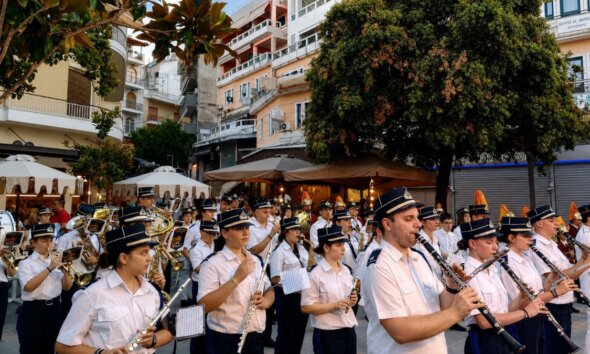 Στην Άρτα έλαβε χώρα το 1ο Πανελλήνιο Φεστιβάλ Φιλαρμονικών Δρόμου στο οποίο συμμετείχε και η Φιλαρμονική Ι.Π. Μεσολογγίου «Χρήστος Καψάλης».