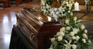 Η Όλγα Σάββα του Χρήστου άφησε την τελευταία της πνοή και στη Χρυσοβίτσα Ξηρομέρου συγγενείς και φίλοι είπαν το τελευταίο «αντίο» στην 67χρονη μητέρα και γιαγιά.