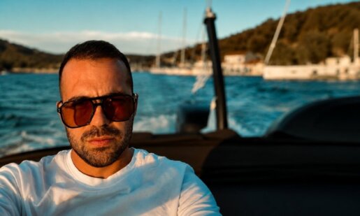 Η Ομάδα Paleros Yacht Services με αφορμή την απώλεια του 31χρονου Λευτέρη Σώζου αναφέρει πως «είναι δύσκολο να αποδεχτούμε ό,τι κάποιος τόσο νέος έφυγε από κοντά μας τόσο σύντομα».