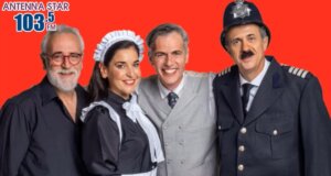 Ο Μάριος Αθανασίου μίλησε στον Antenna Star 103.5 για το Αγρίνιο και το ξεκίνημα της καλοκαιρινής περιοδείας για το έργο «Ο Επιθεωρητής Ντρέικ και η Μαύρη Χήρα».