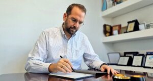 Ο Αγρινιώτης Περιφερειάρχης Δυτικής Ελλάδας, Νεκτάριος Φαρμάκης, γνωστοποίησε τη χρηματοδότηση 52 εκατομμυρίων ευρώ για τα ύδατα και τα λύματα στη Δυτική Ελλάδα.
