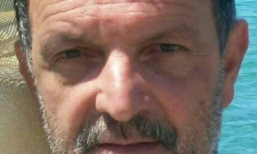 Ο Νίκος Λάμπος του Γεώργιου είναι ο 64χρονος επαγγελματίας του Αγρινίου που πέθανε μετά από «μάχη» με σοβαρή ασθένεια, πατέρας μιας κόρης.