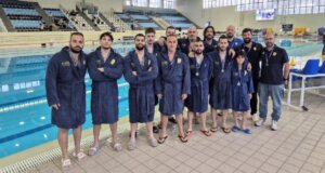 Ο Ερασιτέχνης Παναιτωλικός αισιοδοξεί για το Τμήμα Υδατοσφαίρισης κι αυτό γιατί η πρωινή νίκη συνδυάστηκε με την απογευματινή κόντρα στον Μίλωνα κι όλα θα κριθούν στο μπαράζ ανόδου…