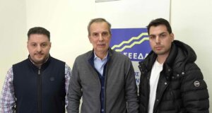 Ο Σύλλογος Εμπόρων και Επιχειρηματιών Δήμου Αγρινίου εξέδωσε ανακοίνωση χαρακτηρίζοντας «θετικό βήμα» την επιβολή δασμού 3 ευρώ ανά είδος προϊόντος.