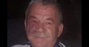 Ο Παναγιώτης Σκλαβούνος άφησε την τελευταία του πνοή και στη Μακρυνεία συγγενείς και φίλοι θα πουν το τελευταίο «αντίο», πενθεί ο Πολιτιστικός Σύλλογος Δαφνιωτών.