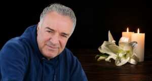Στο χωριό Τρύφος Ξηρομέρου άπαντες πενθούν καθώς έφυγε από τη ζωή σε ηλικία 68 ετών ο Θεόδωρος Σουφλέρης αφήνοντας πίσω του παιδιά και εγγόνια.