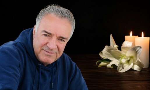 Στο χωριό Τρύφος Ξηρομέρου άπαντες πενθούν καθώς έφυγε από τη ζωή σε ηλικία 68 ετών ο Θεόδωρος Σουφλέρης αφήνοντας πίσω του παιδιά και εγγόνια.