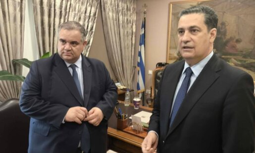 Ο Υφυπουργός Εσωτερικών, Βασίλης Σπανάκης, είχε συνάντηση νωρίς το απόγευμα της 18ης Ιουνίου με τον Γιώργο Παπαναστασίου στο Δημαρχείο Αγρινίου για όλα τα κρίσιμα ζητήματα.