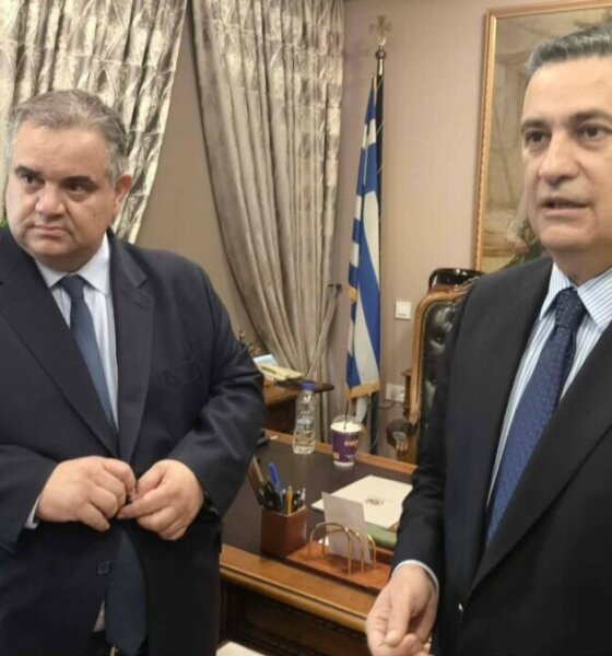 Ο Υφυπουργός Εσωτερικών, Βασίλης Σπανάκης, είχε συνάντηση νωρίς το απόγευμα της 18ης Ιουνίου με τον Γιώργο Παπαναστασίου στο Δημαρχείο Αγρινίου για όλα τα κρίσιμα ζητήματα.