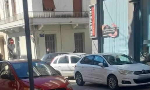 Ένα νέο τροχαίο και μάλιστα σοβαρό σημειώθηκε το πρωί της 6ης Ιουνίου στο Αγρίνιο και είχε ως αποτέλεσμα μητέρα οδηγός και βρέφος να μεταφερθούν στο Νοσοκομείο για τις πρώτες βοήθειες.