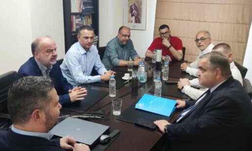 Ο Υφυπουργός Εσωτερικών, Βασίλης Σπανάκης, μετά το ΤΕ.Ε. βρέθηκε στο Επιμελητήριο Αιτωλοακαρνανίας δίνοντας έμφαση στα Έργα Ανάπτυξης και τη Γραφειοκρατία.