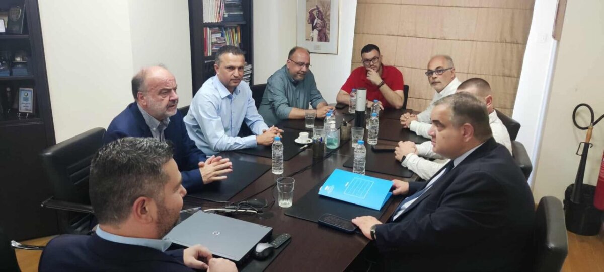 Ο Υφυπουργός Εσωτερικών, Βασίλης Σπανάκης, μετά το ΤΕ.Ε. βρέθηκε στο Επιμελητήριο Αιτωλοακαρνανίας δίνοντας έμφαση στα Έργα Ανάπτυξης και τη Γραφειοκρατία.