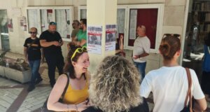 Η Α.Δ.Ε.Δ.Υ. Αιτωλοακαρνανίας προχώρησε την Τρίτη, 14 Ιουλίου 2026 σε στάση εργασίας αλλά και συγκέντρωση διαμαρτυρίας στον Πεζόδρομο του Δημαρχείου για τη Συνταγματική Αναθεώρηση.