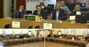 Στο Δημοτικό Συμβούλιο Αγρινίου την 1η Ιουλίου κατόπιν ψηφοφορίας Ζώης, Γρίνος και Κουρουμπλής διατηρούν τις θέσεις τους στο Προεδρείο.