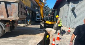 Στο Αγρίνιο το πρωί της Πέμπτης, 30 Ιουλίου 2026 τα Έργα Αποχέτευσης και Φυσικού Αερίου στο κέντρο προκάλεσαν μεγάλη ταλαιπωρία στους οδηγούς.