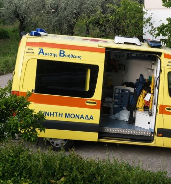 Στην περιοχή Άγιος Κωνσταντίνος Αγρινίου άπαντες είναι σοκαρισμένοι καθώς ένας ηλικιωμένος την Τρίτη (14/07) έχασε τη ζωή του πέφτοντας από τη σκεπή του σπιτιού του.