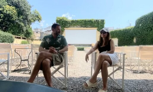 Η Αγρινιώτισσα -από την πλευρά της μητέρας της- Θάλεια Ματίκα... ξενάγησε τον Τάσο Ιορδανίδη στον Θερινό Δημοτικό Κινηματογράφο «Ελληνίς»!