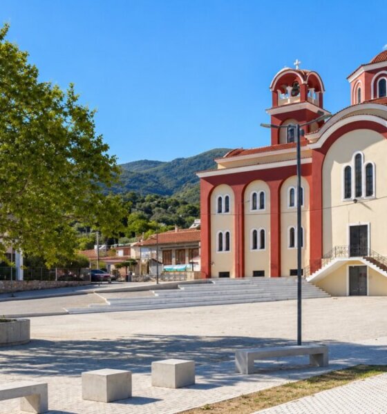 Ο Δήμος Ναυπακτίας έκανε γνωστό πως την Παρασκευή, 24 Ιουλίου 2026 και ώρα 20:30 εγκαινιάζεται η Πλατεία της Κάτω Δάφνης, ικανοποίηση από πλευράς Γκίζα.