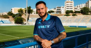 Στη Superbet League 2 και την Athens Kallithea συνεχίζουν ο Μάρκο Μαρκόφσκι ως Τεχνικός Διευθυντής και Team Manager αλλά και ο... Σεμπάστιαν Μλάντεν!