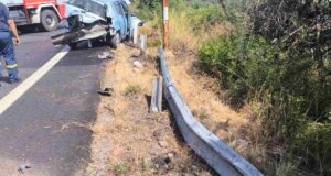 Σε ό,τι αφορά το σοβαρό τροχαίο στην Ε.Ο. Ναυπάκτου-Ιτέας οι νεότερες πληροφορίες αναφέρουν πως ο 23χρονος είναι στο χειρουργείο, σε σοβαρή κατάσταση και η 53χρονη μητέρα του.