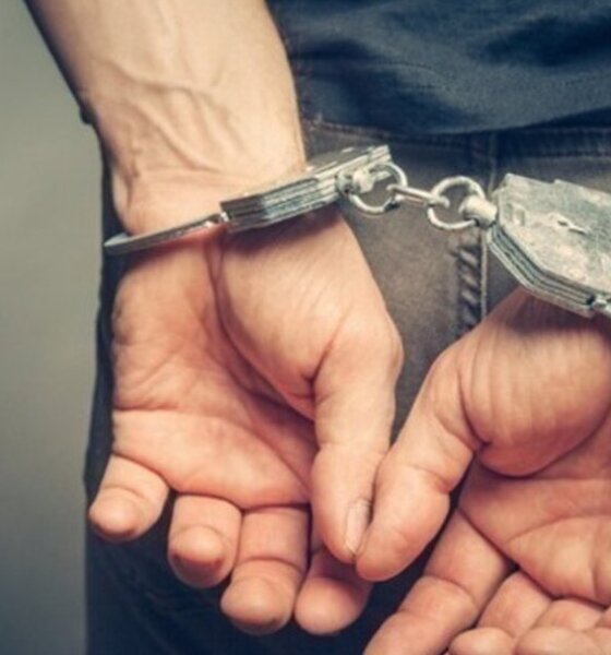 Από την ΕΛ.ΑΣ. έγινε γνωστό πως στην Ηλεία τις μεσημεριανές ώρες της 26ης Αυγούστου 2026 σημειώθηκε μία σύλληψη για καλλιέργεια και κατοχή ναρκωτικών.