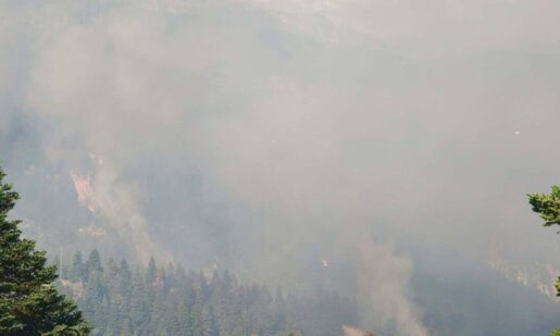 Δύσκολη μέρα η 13η Αυγούστου και για το Θέρμο, αφού στον Δρυμώνα ξέσπασε το απόγευμα μεγάλη πυρκαγιά, ισχυρή ήταν η κινητοποίηση της Πυροσβεστικής Υπηρεσίας.