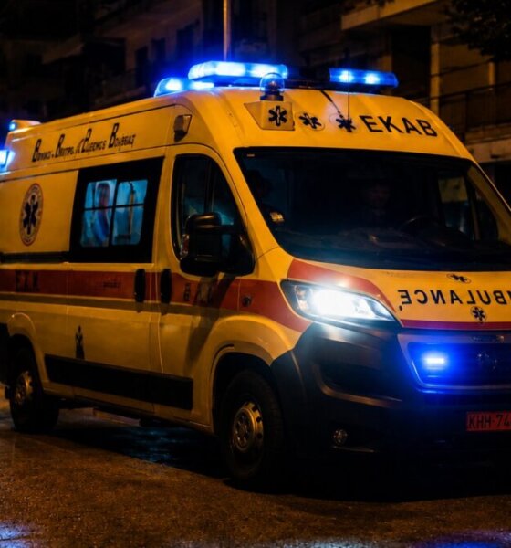 Μια 20χρονη στο Αιτωλικό βρέθηκε στο Πανηγύρι της Αγίας Αγάθης το Σάββατο (22/08) ωστόσο μετά από σοβαρό τραυματισμό μεταφέρθηκε με ασθενοφόρο στην Αθήνα.