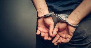 Η Ναύπακτος στο επίκεντρο με αφορμή τη σύλληψη δύο ανδρών με τη βοήθεια του «Sporty» για παράβαση της νομοθεσίας περί ναρκωτικών.